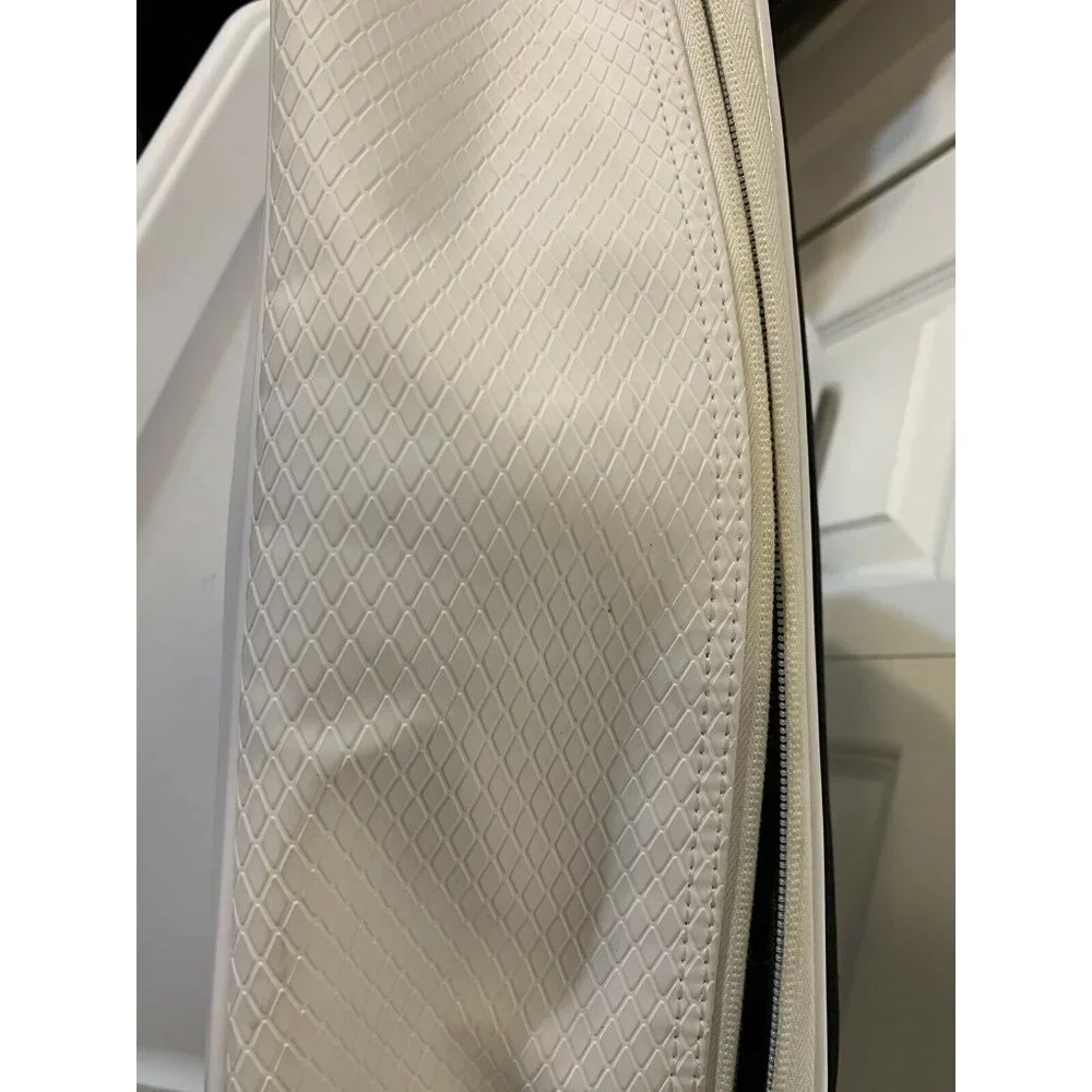 Nike‎ Duffle Bag Max Air Training Gym Sports White Black Overnight Travel